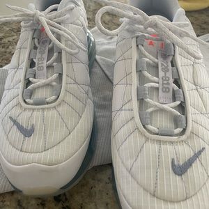 Nike air max 720 shoes.   Great used condition